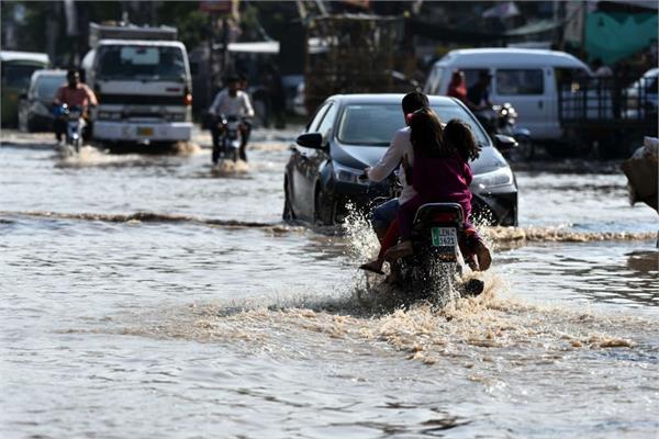 torrential rain in western punjab emergency declared