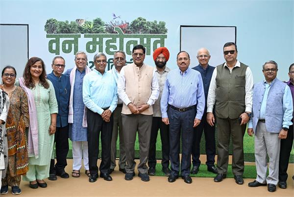 delhi air manjinder sirsa chief justice