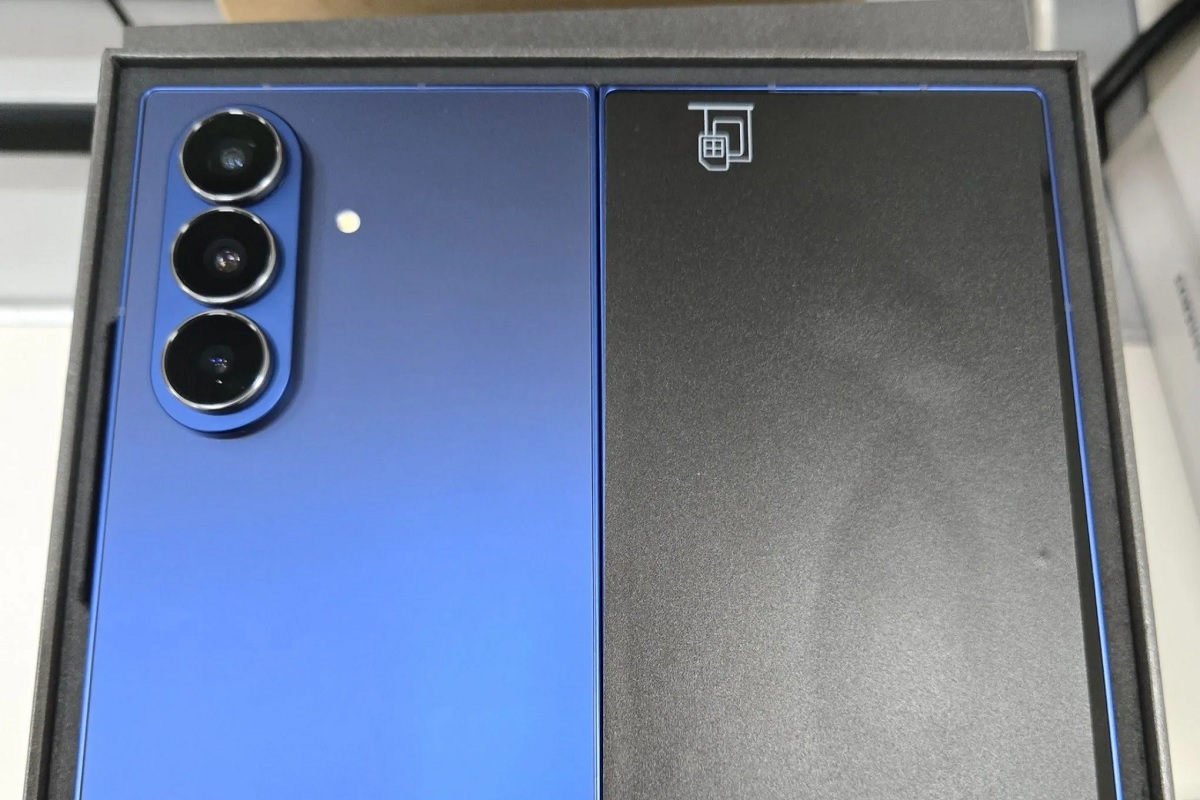 ਲਾਂਚ ਤੋਂ ਪਹਿਲਾਂ ਲੀਕ ਹੋਈਆਂ ਇਸ ਧਾਕੜ Phone ਦੀਆਂ ਤਸਵੀਰਾਂ! ਜਾਣੋ Features