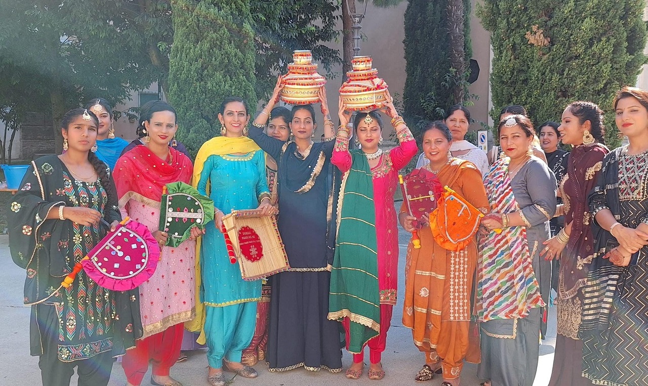 ਬਾਬਾ ਰਾਮ ਚੰਦ ਯਾਦਗਾਰੀ ਟਰੱਸਟ ਯੂਰਪ ਵੱਲੋਂ ਕਰਵਾਇਆ ''ਤੀਆਂ ਦਾ ਮੇਲਾ ''ਸ਼ਾਨੋ ਸ਼ੌਕਤ ਨਾਲ ਸੰਪੰਨ