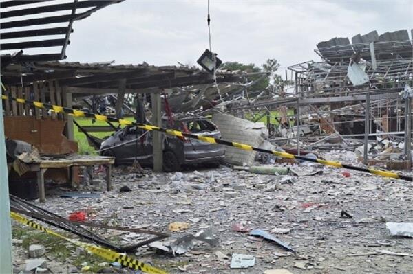 fireworks factory explosion