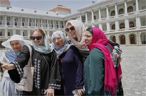 female tour guides in afghanistan lead women only groups