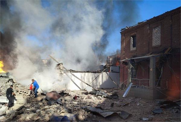 air strikes between russia and ukraine