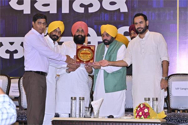 chief minister dedicates 8 public libraries barnala district