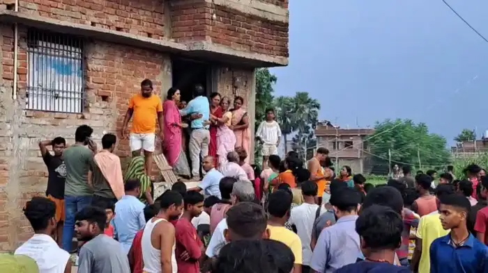 ਦਿਲ ਦਹਿਲਾ ਦੇਣ ਵਾਲੀ ਵਾਰਦਾਤ, ਘਰ 'ਚ ਵੜ ਕੇ ਏਮਜ਼ ਦੀ ਨਰਸ ਦੇ ਦੋ ਬੱਚਿਆਂ ਨੂੰ ਜ਼ਿੰਦਾ ਸਾੜਿਆ