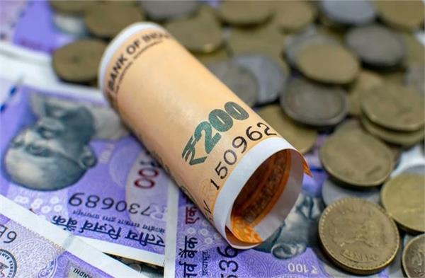there is an unclaimed amount of rs 67004 crore lying with banks 