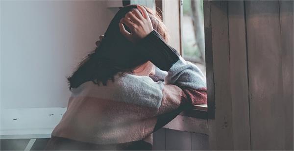 2 out of 5 people in australia suffer from loneliness
