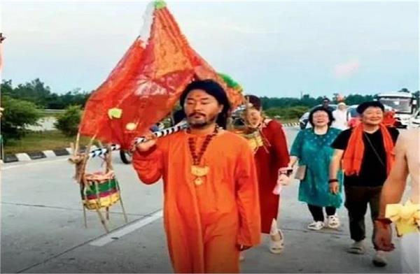 left business  turned home into a shiva temple