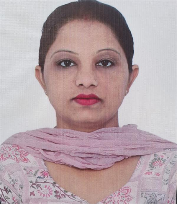 suman rani  sarpanch of village dhesian kahna 