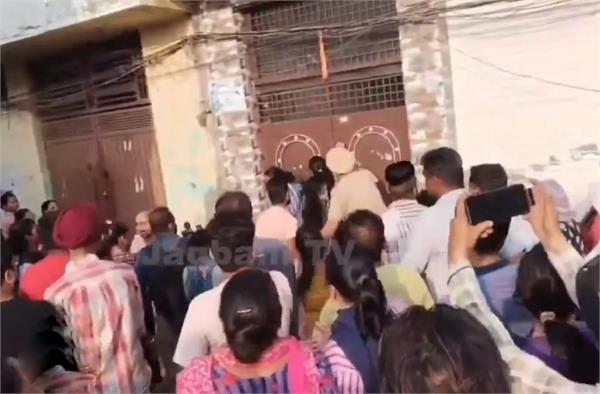 youth murdered with sharp weapons in amritsar