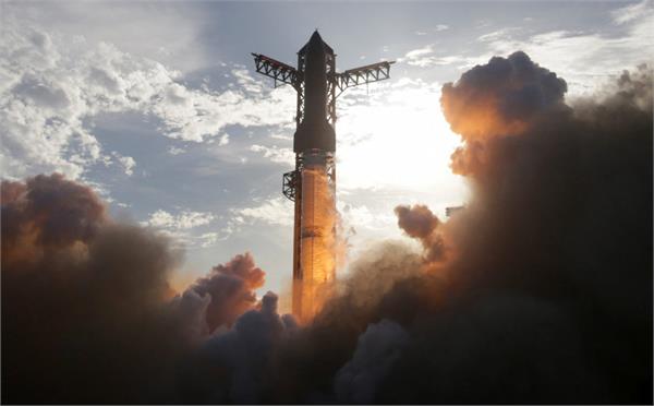 latest launch of spacex s starship deploys 8 dummy satellites