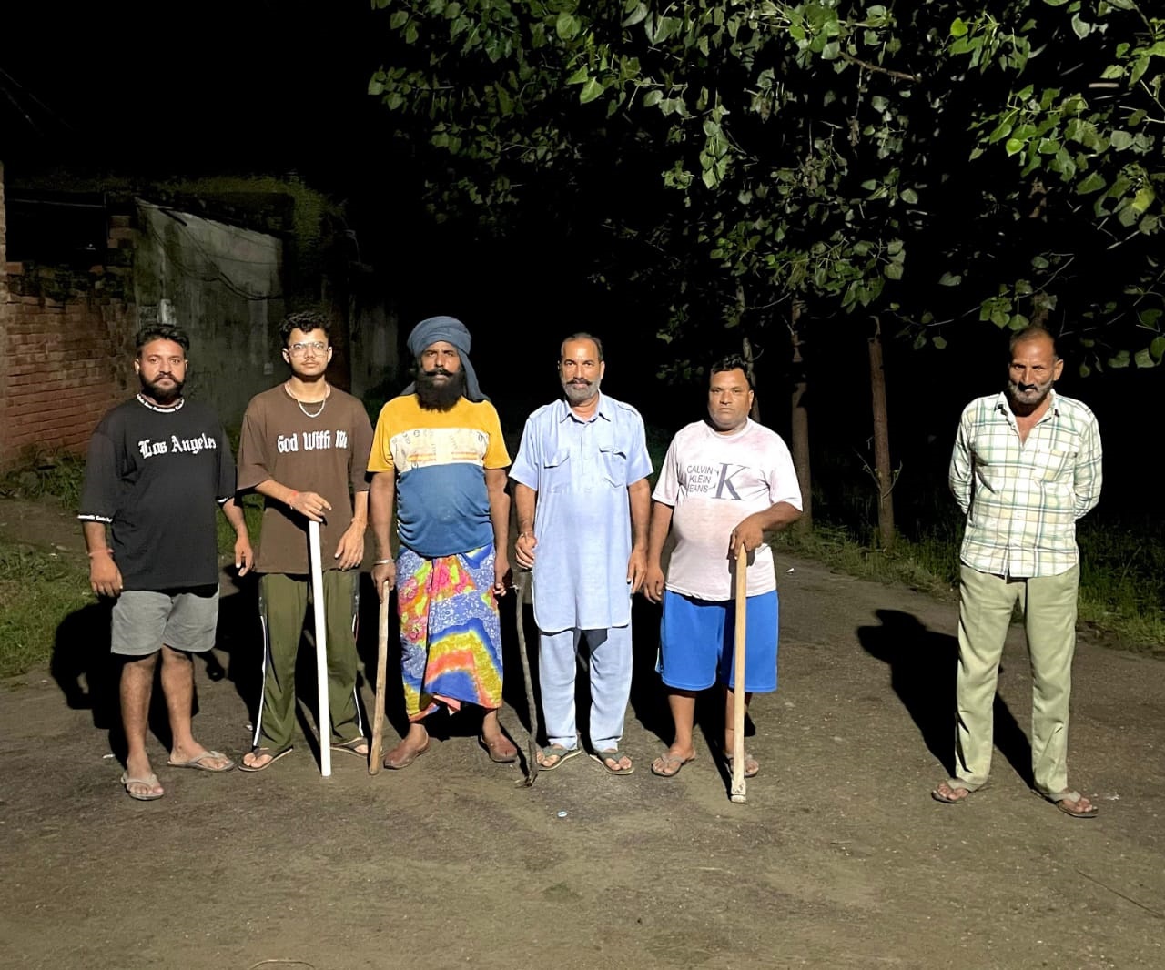 ਧੈਂਗੜਪੁਰ ਦੇ ਬੰਨ੍ਹ ਨੂੰ ਸਤਲੁਜ ਨੇ ਲਾਈ ਵੱਡੀ ਢਾਅ: ਪ੍ਰਸ਼ਾਸਨ ਨੇ ਨਹੀਂ ਲਈ ਕੋਈ ਸਾਰ, ਲੋਕਾਂ ਨੇ ਲਾਇਆ ਠੀਕਰੀ ਪਹਿਰਾ