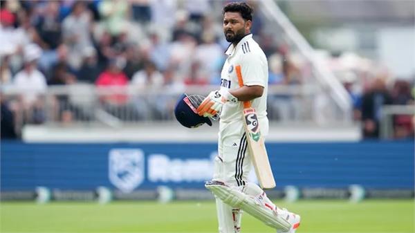 woakes reveals conversation with pant  apologizes for fractured foot