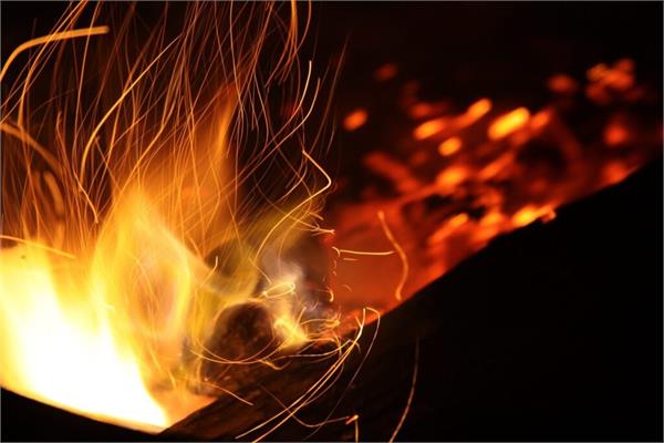 fire breaks out at a drug plant in kolkata