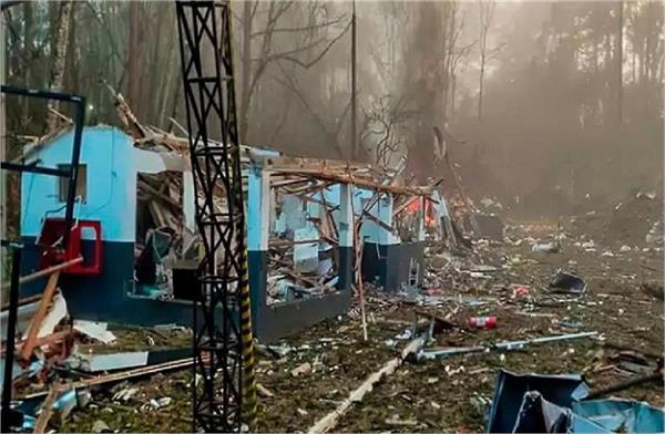 massive explosion in explosives factory