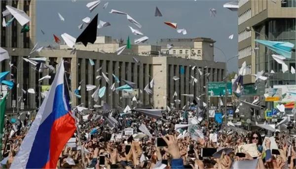 russia is isolating people from world through internet censorship