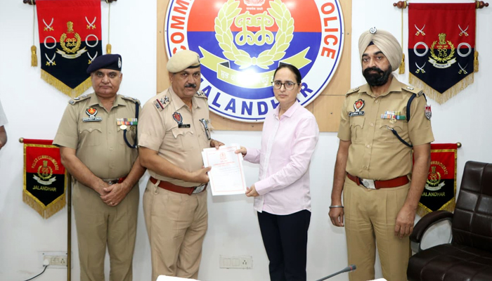‘ਯੁੱਧ ਨਸ਼ੇ ਵਿਰੁੱਧ’ ਮੁਹਿੰਮ ’ਚ ਸ਼ਾਨਦਾਰ ਪ੍ਰਦਰਸ਼ਨ ਲਈ 18 ਪੁਲਸ ਅਧਿਕਾਰੀ ਸਨਮਾਨਿਤ