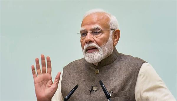 several efforts made to popularize sanskrit  modi