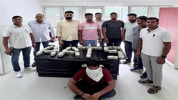 delivery man arrested for breaking employer  s trust