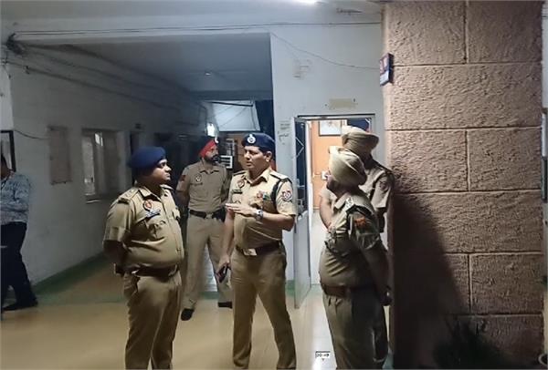 district police chief conducted surprise checks of police stations