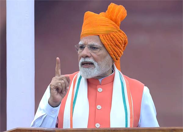 pm modi broke indira gandhi  s record