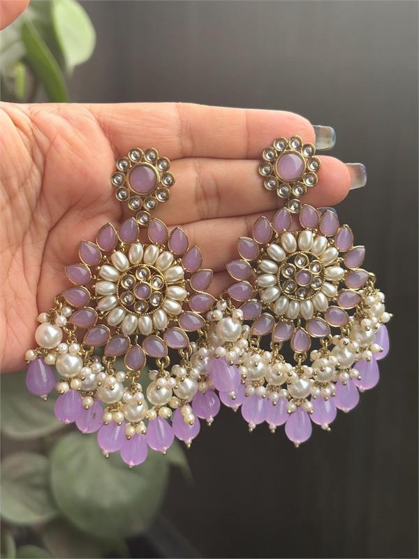 craze for matching accessories with dresses has increased among young women