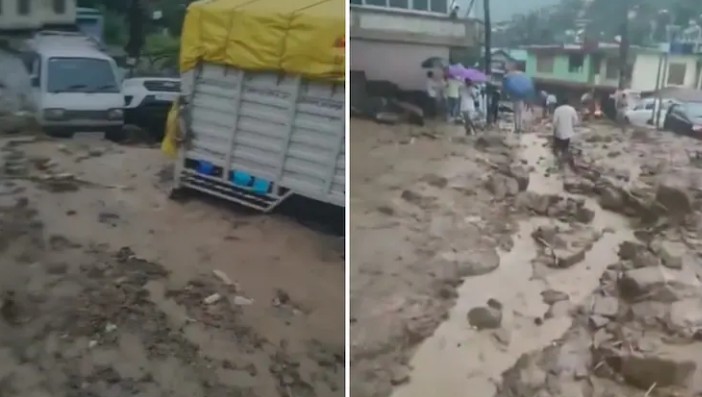 ਹਿਮਾਚਲ ਦੇ ਮੰਡੀ ''ਚ Flash Floods ! ਹਾਈਵੇਅ ''ਤੇ ਆਵਾਜਾਈ ਪ੍ਰਭਾਵਿਤ