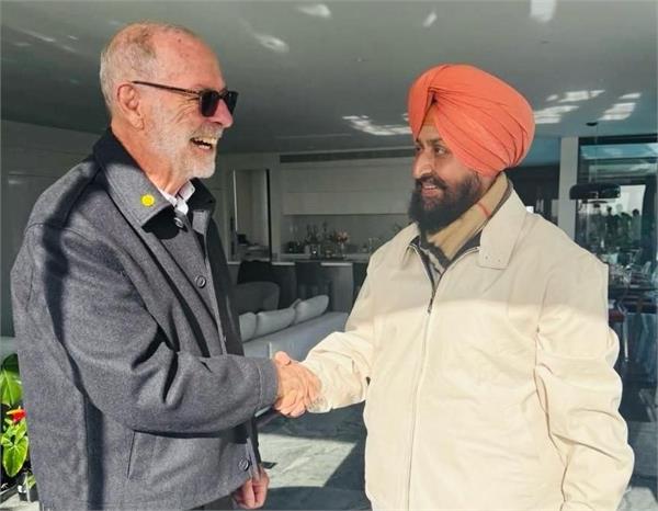 bajwa and auckland mayor discussion