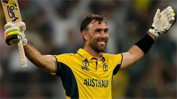 australia win with maxwell  s unbeaten half century