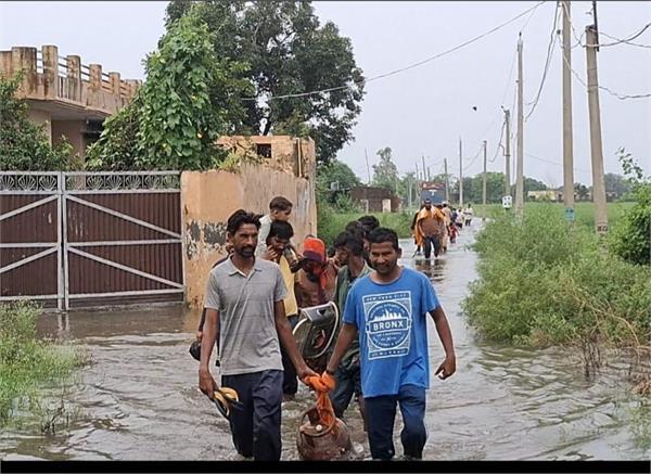 many villages are engulfed in ravi