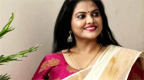 big news  famous actress caught in prostitution case