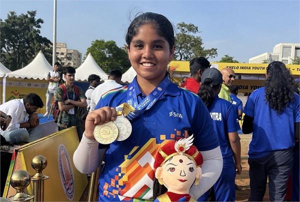 sharvari shende wins gold medal in   world archery youth championship  
