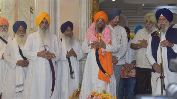 the dispute between takht sri patna sahib committee and giani gauhar