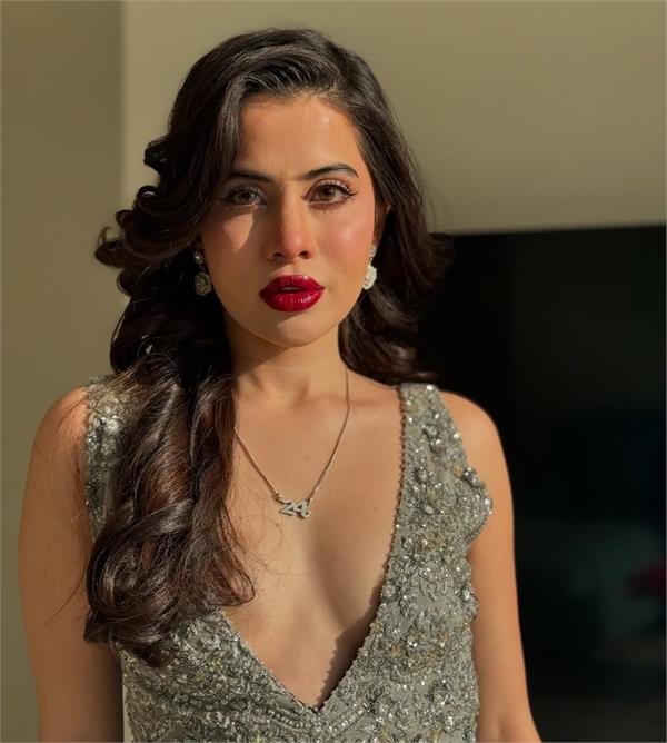 urfi javed injured