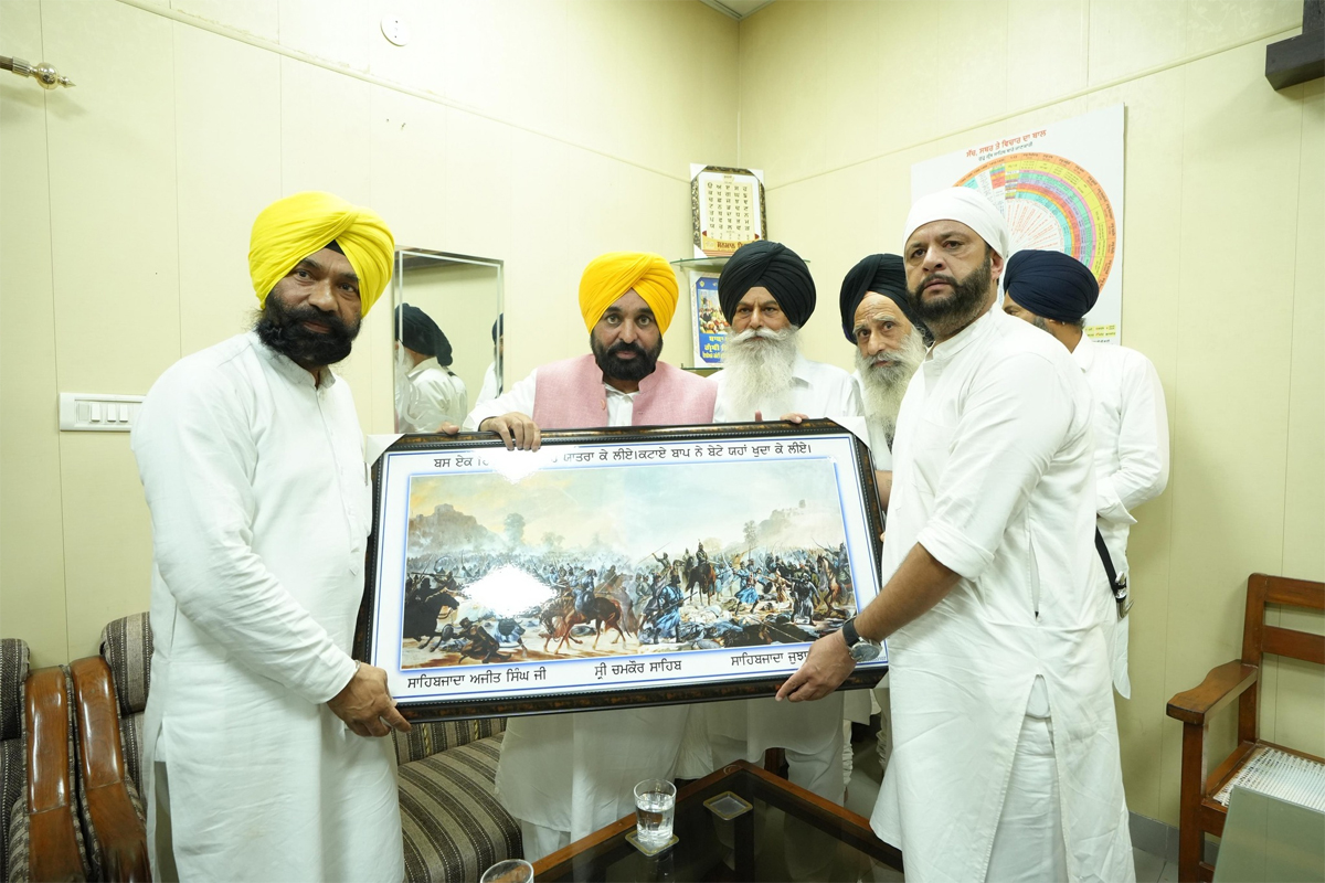 ਭਾਜਪਾ ਆਗੂ ਗਿੱਲ ’ਤੇ ਵਿਜੀਲੈਂਸ ਦੀ ਰੇਡ ਬਾਰੇ ਬੋਲੇ CM ਮਾਨ-ਜੋ ਜਿਹੋ ਜਿਹਾ ਕਰੇਗਾ, ਉਹੋ ਜਿਹਾ ਭਰੇਗਾ