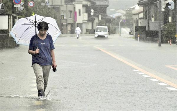 emergency warning issued for heavy rain in japan