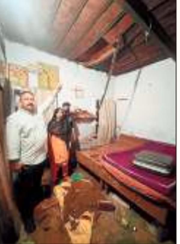 roof of a poor family  s house collapsed in kaki village of jalandhar