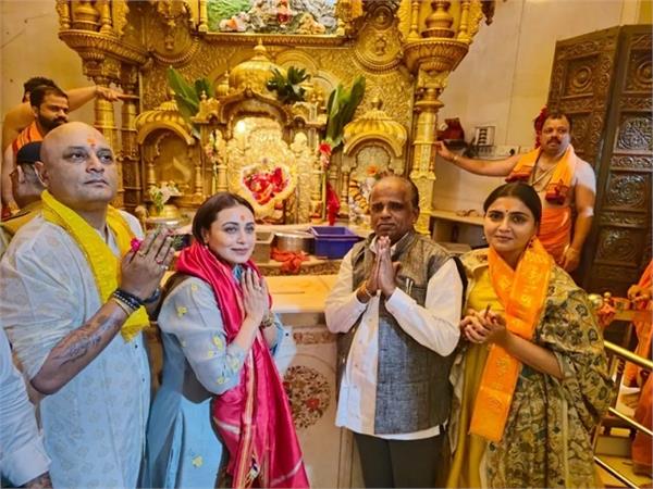 rani mukerji prayers siddhivinayak temple win 1st national award