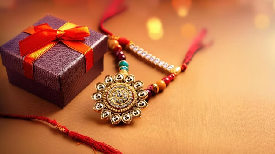 Raksha Bandhan 2025: ਰੱਖੜੀ ''ਤੇ ਭੈਣਾਂ ਨੂੰ ਭੁੱਲ ਕੇ ਵੀ ਨਾ ਦਿਓ ਇਹ ਤੋਹਫ਼ੇ, ਮੰਨੇ ਜਾਂਦੇ ਨੇ ਅਸ਼ੁਭ