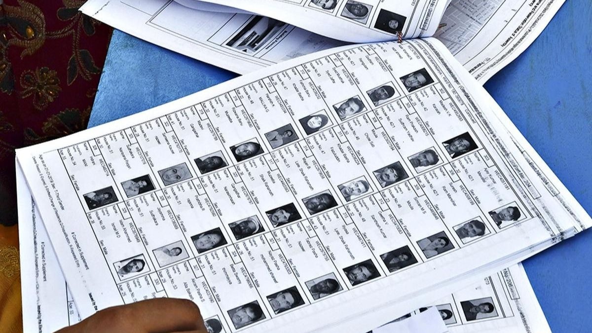 Bihar Voter List: ਬਿਹਾਰ ''ਚ ਡਰਾਫਟ ਵੋਟਰ ਸੂਚੀ ਜਾਰੀ, ਰਾਜਨੀਤਿਕ ਪਾਰਟੀਆਂ ਨੂੰ ਦਿੱਤੀ ਕਾਪੀ