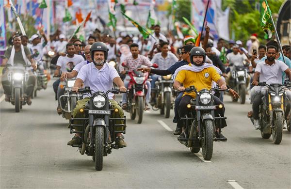 rahul gandhi showed a different style