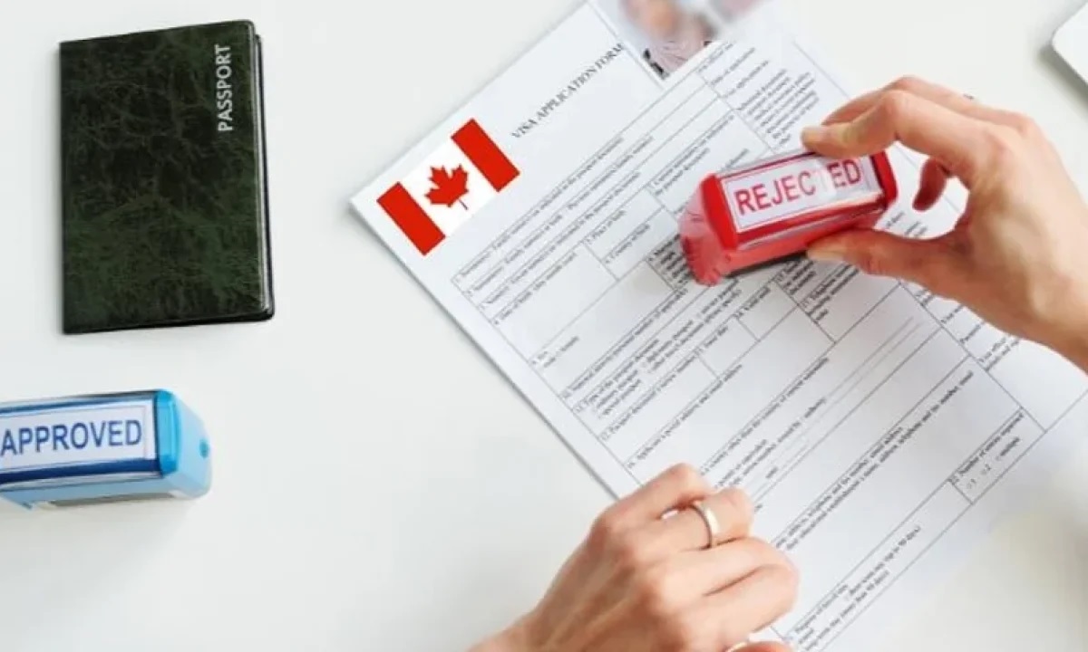 Canada ''ਚ ਧੜਾਧੜ ਰੱਦ ਹੋ ਰਹੀਆਂ PR ਅਰਜ਼ੀਆਂ! ਭਾਰਤੀਆਂ ਦੀ ਵਧੀ ਮੁਸ਼ਕਲ