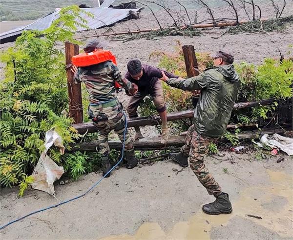 150 people rescued uttarkashi  11 soldiers missing ndrf