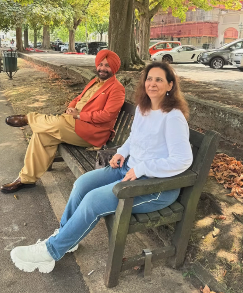 ਪਰਿਵਾਰ ਨਾਲ ਛੁੱਟੀਆਂ ਮਨਾਉਣ ਇੰਗਲੈਂਡ ਪਹੁੰਚੇ ਨਵਜੋਤ ਸਿੱਧੂ, ਮਸਤੀ ਕਰਦਿਆਂ ਦੀ ਵੀਡੀਓ ਕੀਤੀ ਸਾਂਝੀ