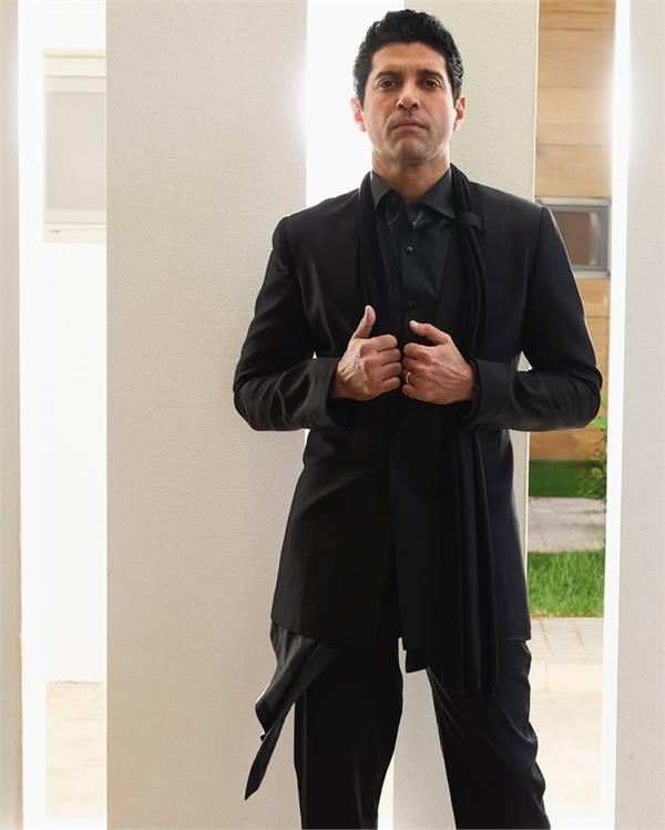 farhan akhtar came forward to help the flood victims in uttarakhand