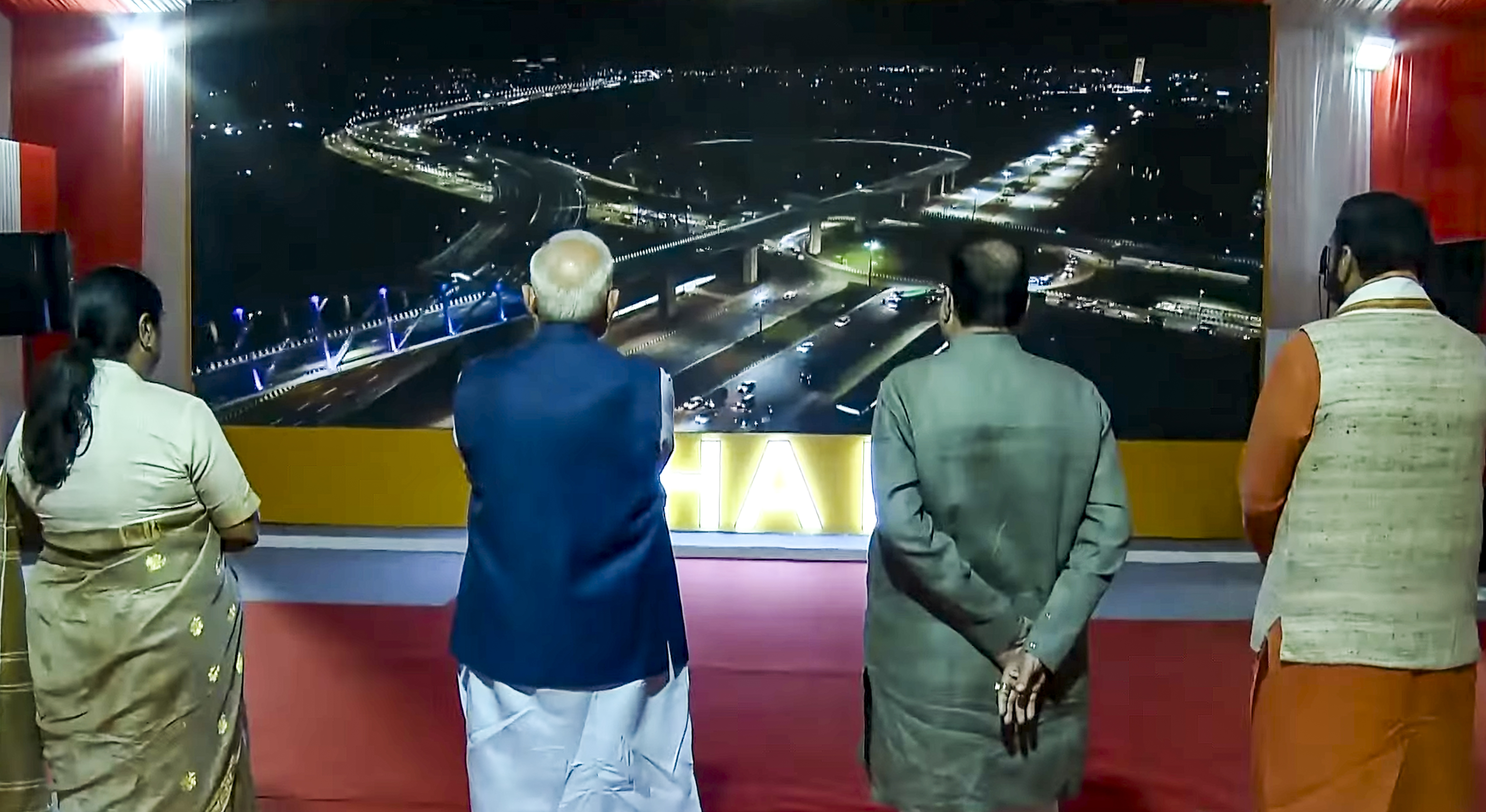 PM ਮੋਦੀ ਦੀ ਵੱਡੀ ਸੌਗ਼ਾਤ ! ਦਵਾਰਕਾ ਐਕਸਪ੍ਰੈਸਵੇਅ ਦਾ ਕੀਤਾ ਉਦਘਾਟਨ