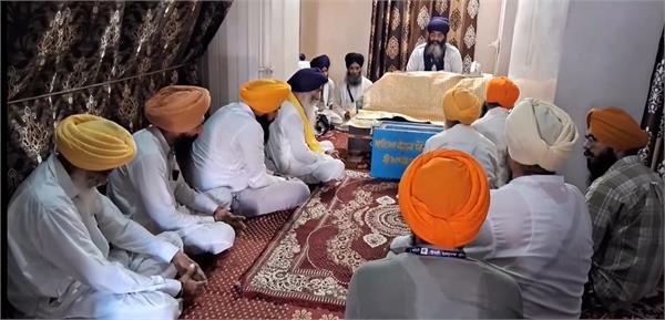 sri akhand path at historic gurdwara sri kandh sahib