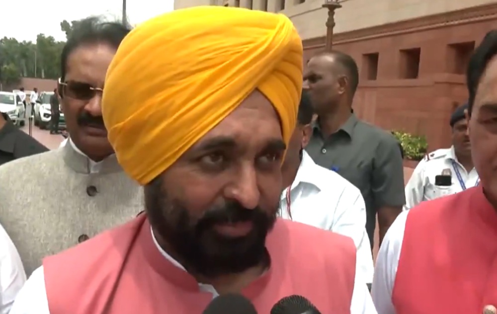 ਦਿੱਲੀ ਸੰਸਦ ਭਵਨ ਪਹੁੰਚੇ CM ਮਾਨ, SYL ਨੂੰ ਲੈ ਕੇ ਦਿੱਤਾ ਵੱਡਾ ਬਿਆਨ