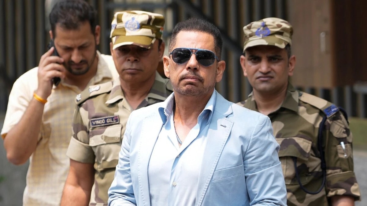 ED ਦਾ ਵੱਡਾ ਦਾਅਵਾ : ਰਾਬਰਟ ਵਾਡਰਾ ਨੇ ਮਰੇ ਹੋਏ ਲੋਕਾਂ ''ਤੇ ਮੜੇ ਆਪਣੇ ਦੋਸ਼