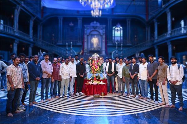 team the rajasaab celebrated ganesh chaturthi on the sets